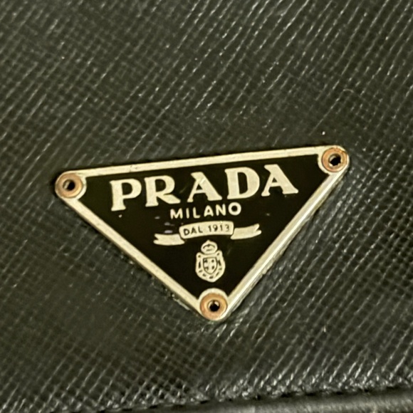Authentic Prada Large Saffiano Leather Long Flap Large Wallet Black - Picture 4 of 15